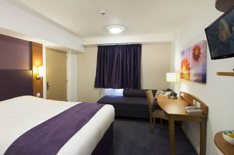 Premier Inn Manchester City Centre Exterior foto